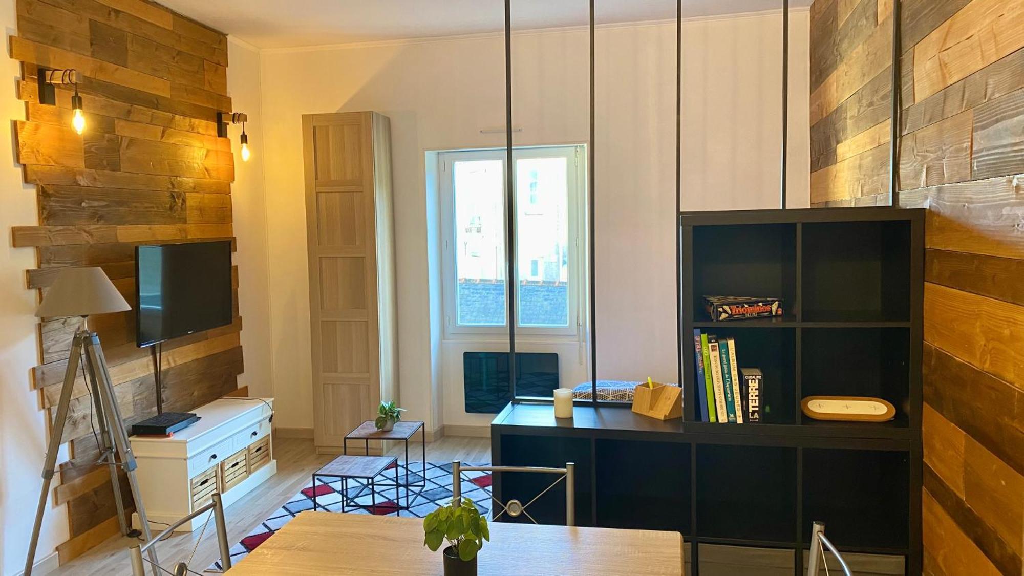 Apartment Chaleureuse Echappee : Commodites, Calme, Confort Angers